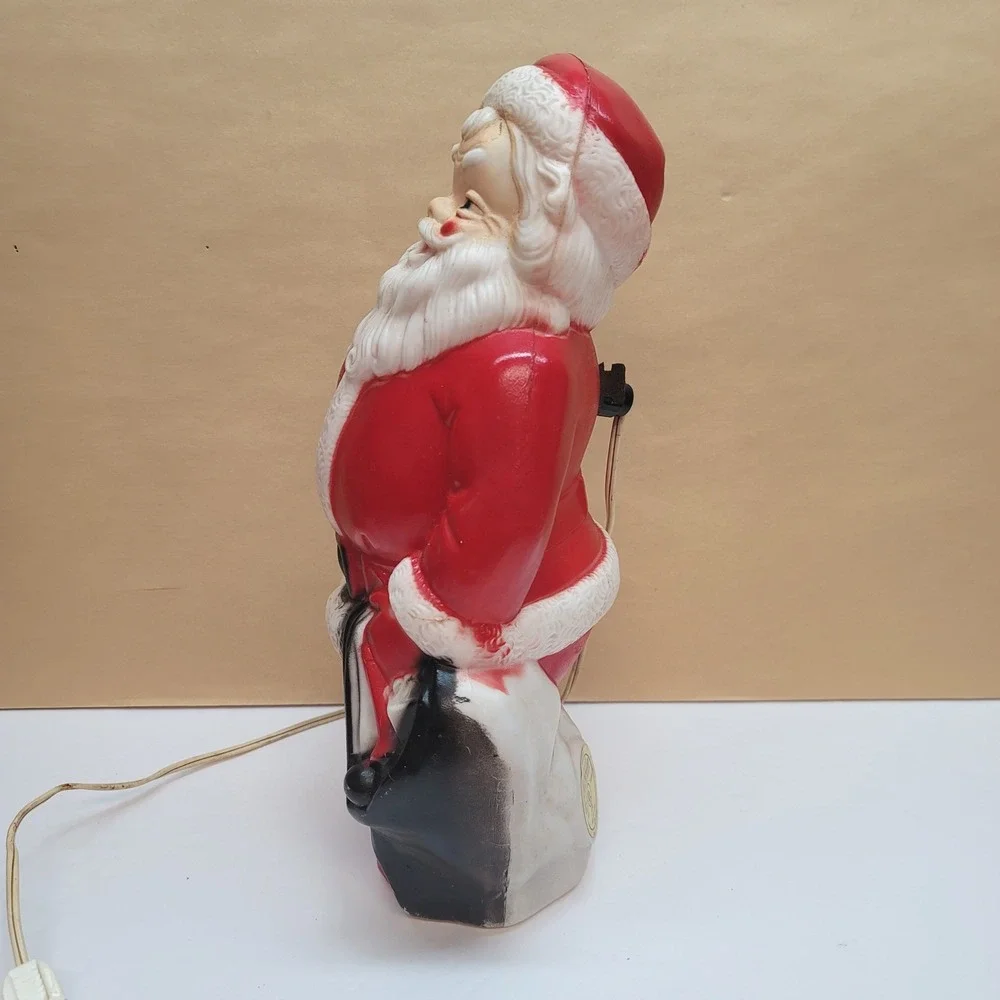 Vtg 1968 Empire Plastic Santa Claus Blow Mold Tabletop Light 13.25